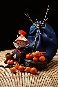 篮子筷子和一些削好的水果