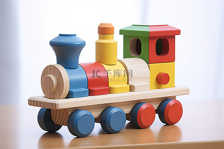 幼儿背景图片_最适合幼儿的天然木质火车