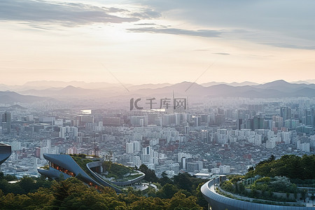 首尔市从山上看日落日出图片