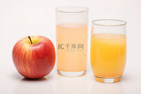 健康体验卡背景图片_苹果汁 vs 苹果汁