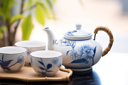 植物传统背景图片_传统日本茶具中的茶壶和杯子
