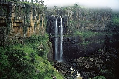 非洲非洲背景图片_位于悬崖边缘附近的一个非常高的瀑布