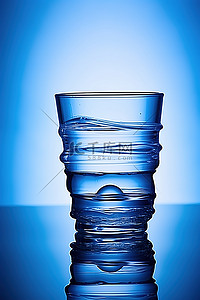 茶杯玻璃背景图片_茶杯 圆形玻璃 方形刻花玻璃 蓝色