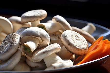 太好吃了吧背景图片_一盘新鲜的白蘑菇，看起来很好吃