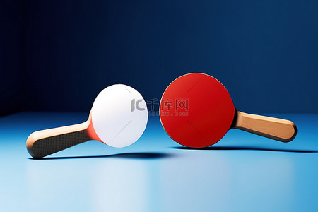 乒乓球桌子背景图片_桌子上有两个乒乓球拍和球