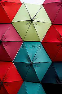 五颜六色的雨伞 打开雨伞的彩虹