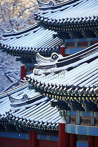 东方屋顶在雪中萨朗宝塔首尔