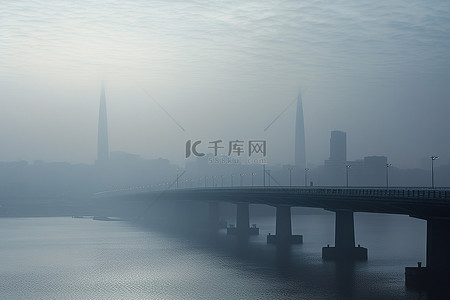 乐天塔背景图片_一座水上桥