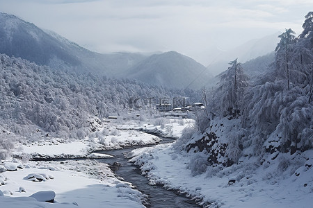 冬天的苏联山在雪中