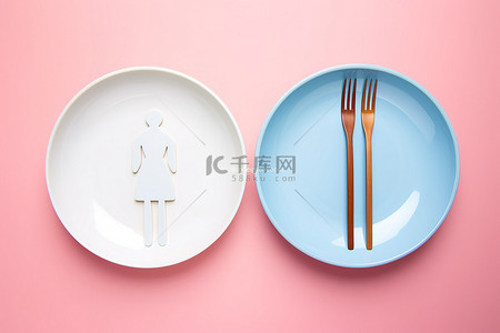 吃饭用筷子背景图片_中国的筷子放在盘子上，中间有两个图像