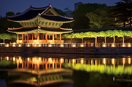 亨洞韩国建筑和夜间照片