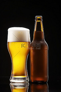 啤酒和瓶子的照片