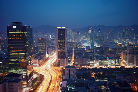 黄昏时的首尔天际线与城市灯光