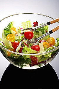 食蔬菜背景图片_玻璃碗里的沙拉
