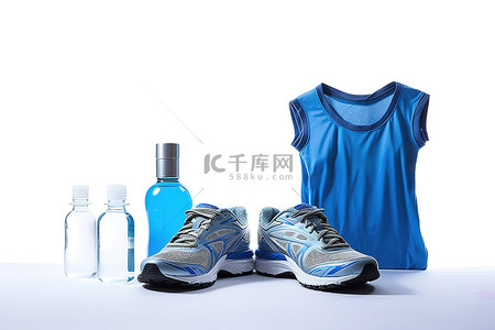 顶背景图片_小件物品，包括蓝顶运动鞋和瓶子