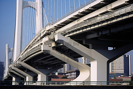 交流竖图背景图片_津留东山交流道新宿