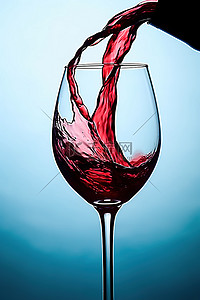 红酒流入玻璃杯和瓶子