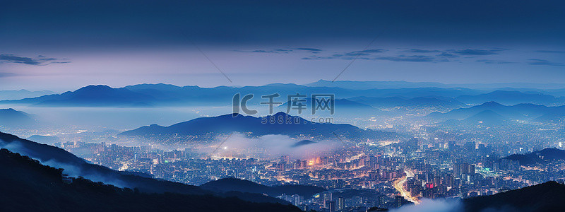 忠图片背景图片_山中城市的夜晚图片