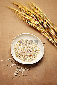 防水防尘背景图片_防水布上有谷物的麦粒