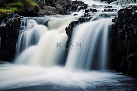 水滩背景图片_冰岛萨斯卡河瀑布