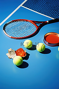 乒乓球桌子背景图片_蓝色桌子上的网球和球拍