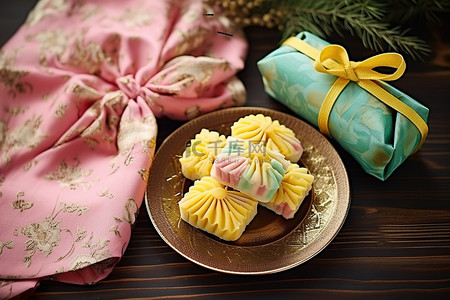 新年糖果包背景图片_木桌上的糖果和小威化饼