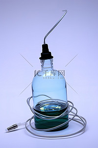 一瓶水背景图片_一瓶水上面或旁边的听诊器