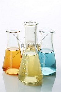 试管毒药背景图片_科学玻璃器皿中的四个试管和化学品