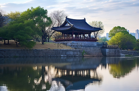 夏天河边背景图片_河边的韩国寺庙