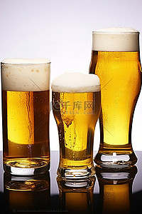 啤酒背景图片_三杯啤酒