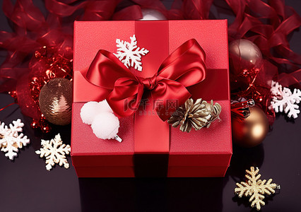 圣诞盒装饰红盒雪花丝带和圣诞灯