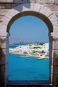中古古书背景图片_俯瞰海湾的拱门中古老的防御墙的景色