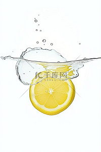 一个漂浮的柠檬从液体中浮起来