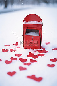 一个红色的邮箱，上面有小心形