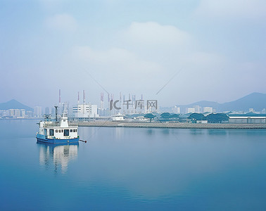 素描天安门背景图片_从船上看汉江和天安港