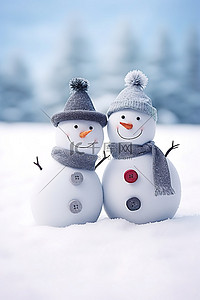 很近背景图片_两个雪人在雪地里站得很近