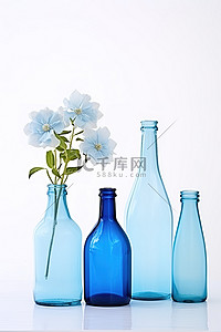 蓝色玻璃瓶，白色花朵