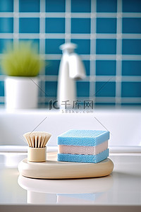 水槽上的刷子肥皂湿巾和肥皂