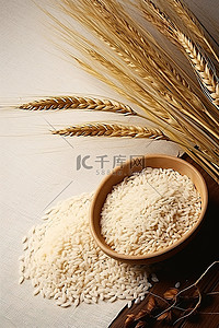 小麦大米背景图片_小麦和大米铺在木质表面上