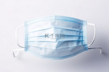 带防尘口罩背景图片_白色背景上的单极一次性手术口罩