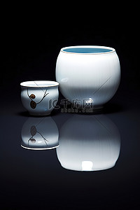 酒背景图片_立在反光表面上的陶瓷碗