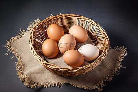 藤背景图片_藤篮里的鸡蛋