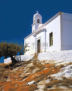 教堂内部背景图片_山坡上白色石头上的教堂