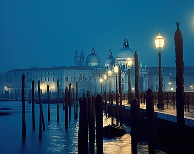 路灯背景图片_威尼斯夜晚的城市灯光