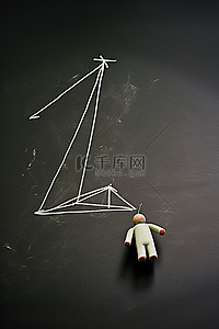 一个拿着笔和粉笔的方形男人，靠近黑板上画的三角形