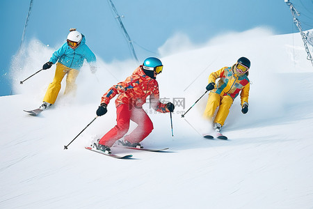 多人运动背景图片_三个滑雪者在雪坡上滑雪