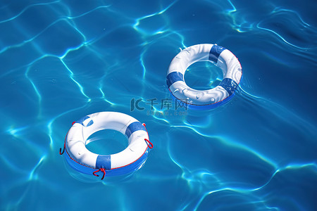 水面水中背景图片_泳池救生圈漂浮在水中