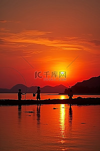 png 两个男孩在日落钓鱼 png 日出在 Koh ku