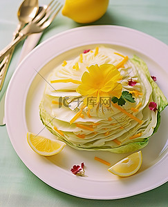 装饰柠檬背景图片_桌子上放着一盘卷心菜，旁边是柠檬