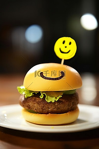 微信表情包背景图片_侧面贴有笑脸贴纸的汉堡
